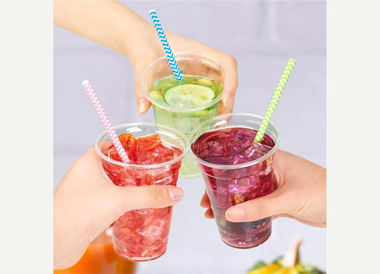 Disposable Plastic Smoothie Milkshake Slush Cups (14oz) with Lids